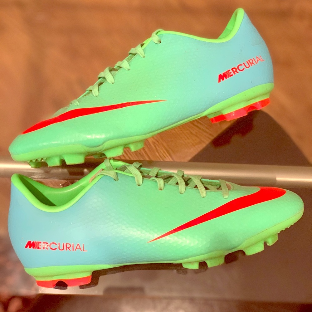 NIKE Mercurial Cleats